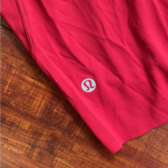Lululemon 10” red bike shorts - Picture 3 of 3